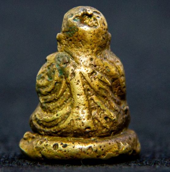 หลวงพ่อเงินพิมพ์ขี้ตา รูปที่ 2