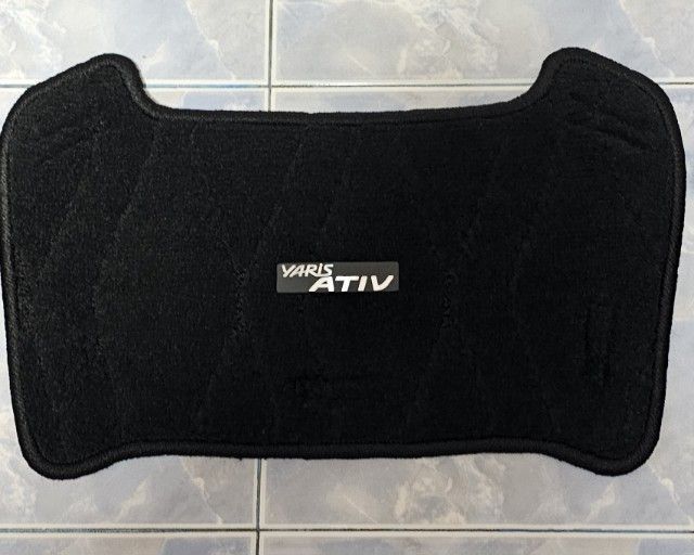 พรมปูพื้น​Toyota​Yaris​  Ativ​ สภาพดี​ รูปที่ 4