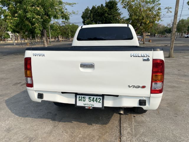 Toyota Hilux Vigo 2009 2.5 J Pickup ดีเซล ไม่ติดแก๊ส เกียร์ธรรมดา ขาว รูปที่ 2
