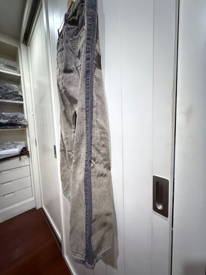 Armani Exchange cord pants made in China  รูปที่ 6