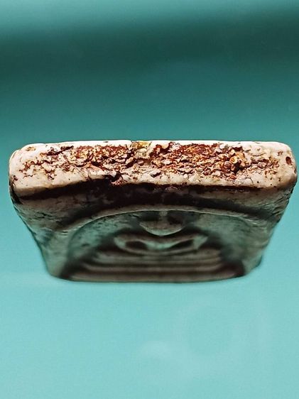 พระสมเด็จวัดระฆัง พิมพ์ใหญ่ รุ่นเเรก มีคราบน้ำหมากเก่าทั่วองค์ พระสมเด็จในตำนาน เคยลงในหนังสือเก่าเมื่อสมัยสี่สิบกว่าปีก่อนยุคภาพขาวดำ หายาก รูปที่ 7