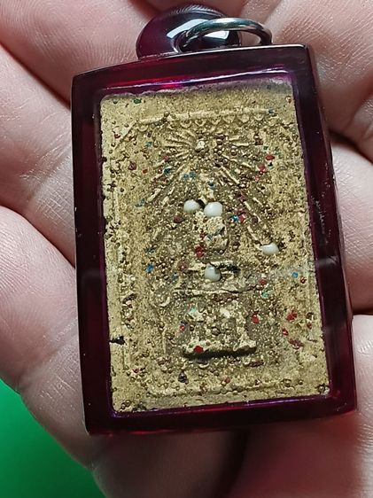 พระสมเด็จเก่า ฝังเม็ดพระธาตุ ทั่วทั้งองค์ ไม่ทราบที่ ได้เหมาพระบ้านเก่ายกหิ้งมา พระสวยมากๆครับ พระเก่าแต่ผมไม่รู่ที่ครับ สวยมากๆครับ รูปที่ 6
