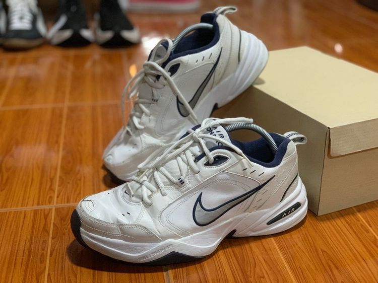 รองเท้ามือสองsize 44