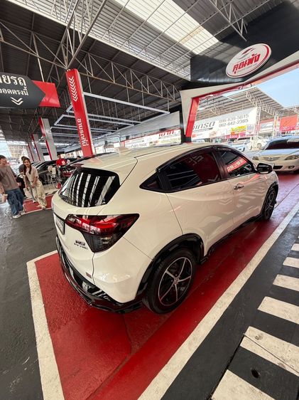 Honda HR-V 2018 1.8 E Sedan เบนซิน ไม่ติดแก๊ส เกียร์อัตโนมัติ ขาว รูปที่ 4