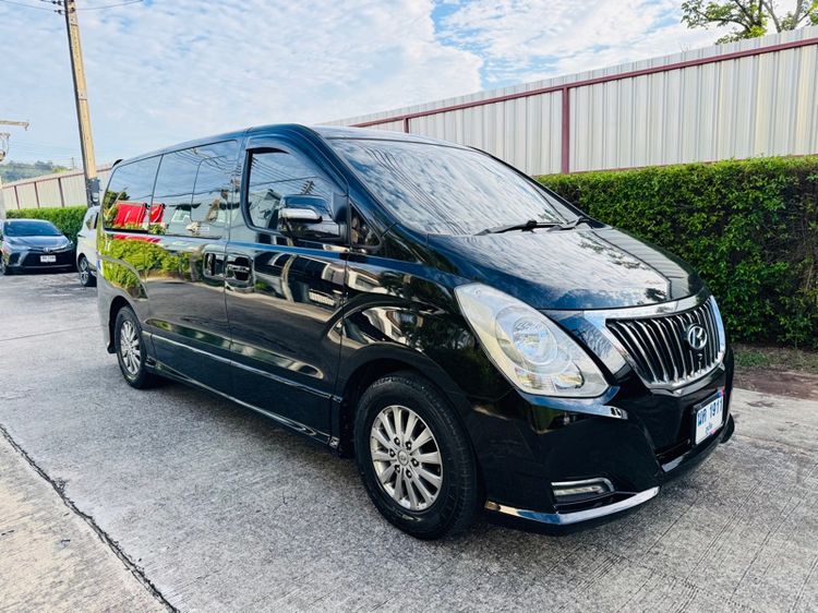 Hyundai H-1  2018 2.5 Deluxe Utility-car ดีเซล ไม่ติดแก๊ส เกียร์อัตโนมัติ ดำ รูปที่ 3
