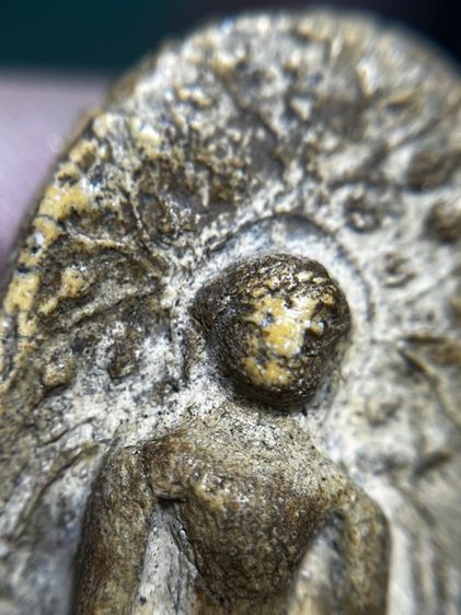 พระคงกรุเก่าเขียวคราบเหลือง รูปที่ 7