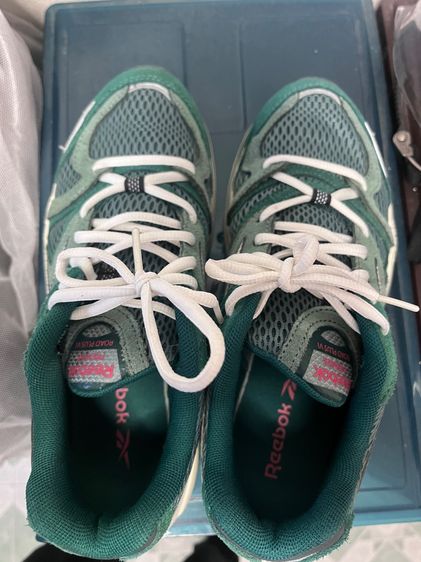 รองเท้าผ้าใบ reebok รูปที่ 2