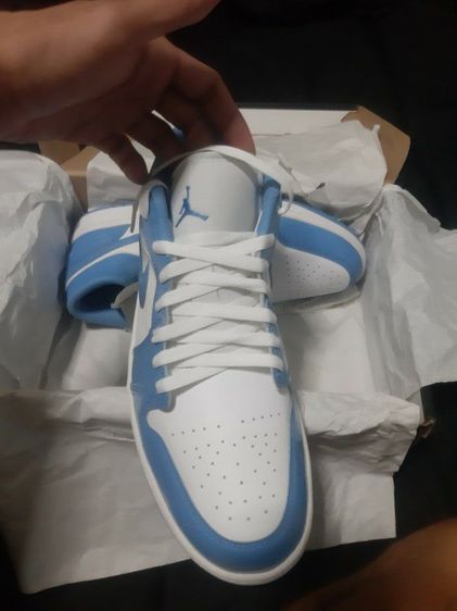 Nike air Jordan low ของแท้มือ1 ไม่เคยใช้งาน ใช้มาจากช๊อป jd sports แฟชั่นไอซ์แลนด์ รูปที่ 4