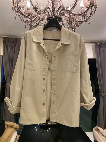 คริสเตียนดิออร์(ติดจองค่ะ) เสื้อเชิ้ตสภาพใหม่เอี่ยม รูปที่ 11