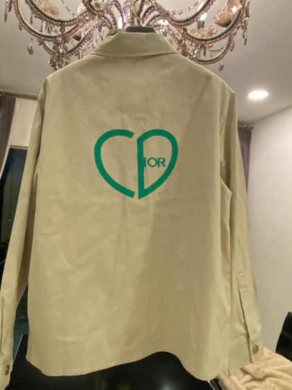 คริสเตียนดิออร์(ติดจองค่ะ) เสื้อเชิ้ตสภาพใหม่เอี่ยม รูปที่ 8