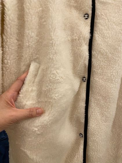 ชาแนล เสื้อโค้ทกันหนาว เนื้อผ้าขนแกะนุ่มไ สภาพใหม่เอี่ยม รูปที่ 6