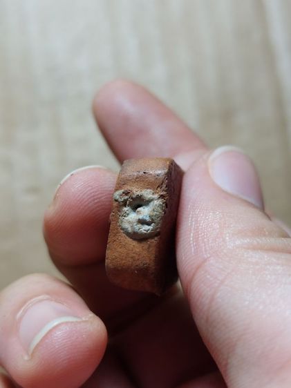 เครื่องรางหลวงพ่อปานวัดบางนมโคเนื้อดิน รูปที่ 2