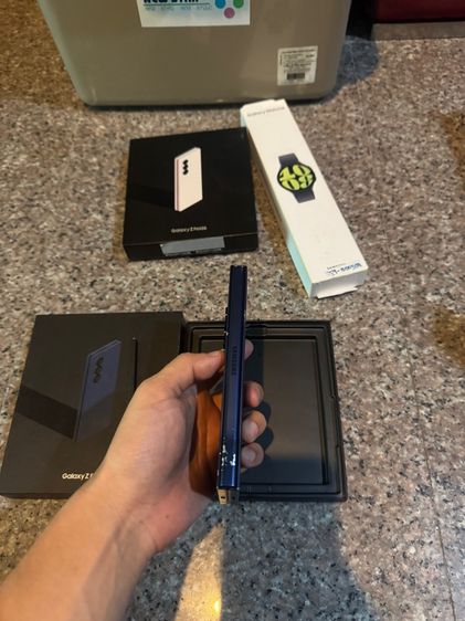 ขายSamsungFold6สีใหม่หายากน้ำเงิน256กิ๊กมีกล่องจอกางสุดจอสวยกริปหายากมากๆสวยๆใช้งานดีถูกมากกก รูปที่ 7