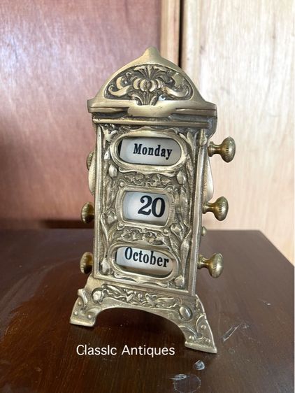 ปฎิทิน ทองเหลือง โบราณเก่าสะสม