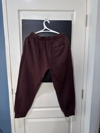 กางเกงสเว็ตเตอร์สีน้ำตาลเข้ม แบรนด์ Nike Club Fleece รูปที่ 2