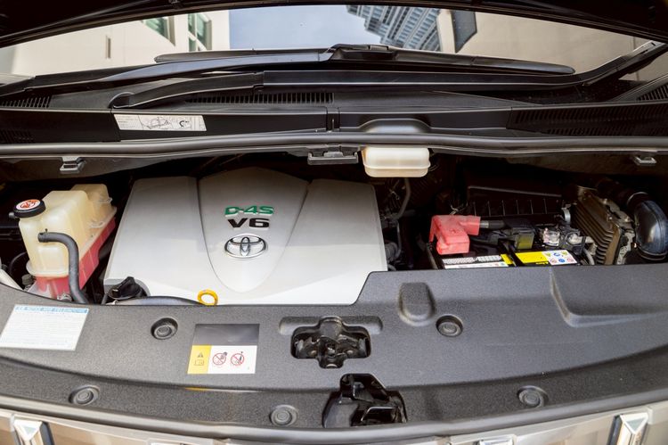 Toyota Alphard 2019 3.5 Executive Lounge Van เบนซิน ไม่ติดแก๊ส เกียร์อัตโนมัติ ดำ รูปที่ 4