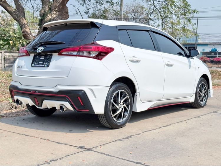 Toyota Yaris 2020 1.2 Entry Sedan เบนซิน เกียร์อัตโนมัติ ขาว รูปที่ 4