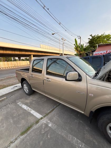 รถ Isuzu D-MAX 3.0 SLX สี น้ำตาล