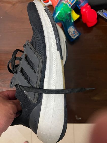 Adidas ultraboost ใช้น้อย 11ครึ่ง