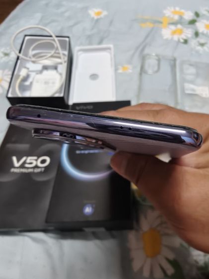 vivo v50สีม่วง256 สภาพ99.99 ไม่ติดล็อกเครื่องประกันถึงเมษา รูปที่ 3