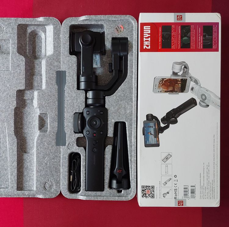 Zhiyun Smooth 4
