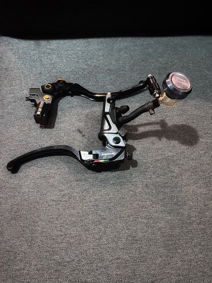 ปัเมบนมอเตอร์ไซค์ รูปที่ 2