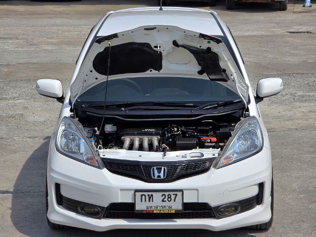 Honda Jazz 2013 1.5 SV i-VTEC Utility-car เบนซิน ไม่ติดแก๊ส เกียร์อัตโนมัติ ขาว รูปที่ 4