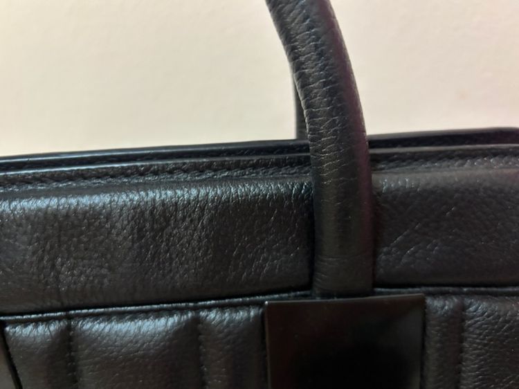 กระเป๋าถือ SANGA Black Quilted Leather Handbag หนังแท้ สีดำ ทรงสวยสภาพดี รูปที่ 8