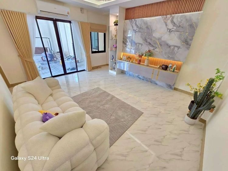 ตกแต่งครบ ใช่ หมู่บ้านเคหะธานี4 รามคำแหง ซ.ราษฎร์พัฒนา 5  รูปที่ 4