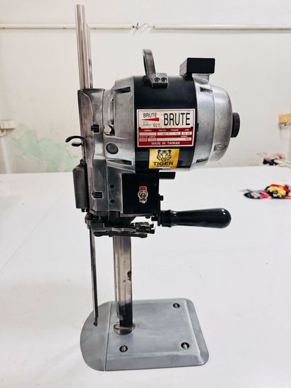 เครื่องตัดผ้า มือสอง รูปที่ 4