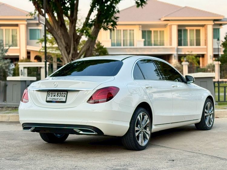 Mercedes-Benz C-Class 2021 C220 Sedan ดีเซล ไม่ติดแก๊ส เกียร์อัตโนมัติ ขาว รูปที่ 4