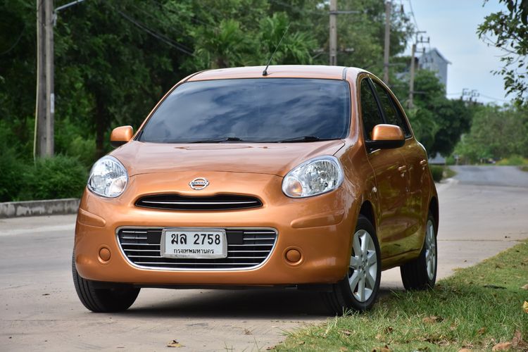 Nissan March 2012 1.2 VL Sedan เบนซิน ไม่ติดแก๊ส เกียร์อัตโนมัติ ส้ม รูปที่ 2
