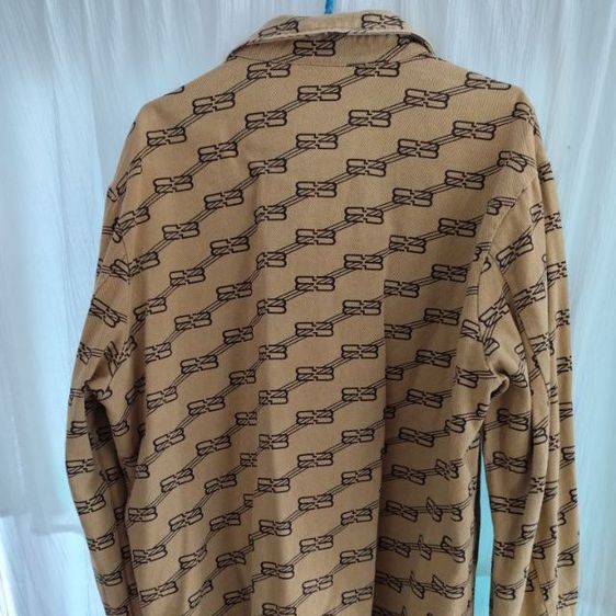 เสื้อเชิ๊ตคอปกแขนยาว size L มือสองขายตามสภาพ รูปที่ 2