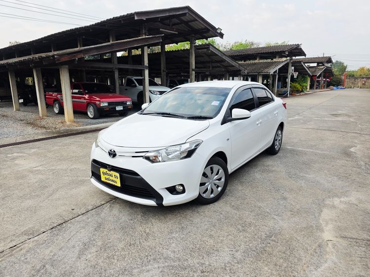 Toyota Vios 2013 1.5 J Sedan เบนซิน ไม่ติดแก๊ส เกียร์อัตโนมัติ ขาว รูปที่ 2