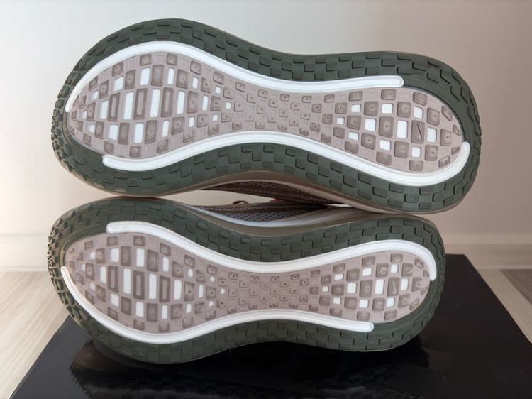 รองเท้า Nike Vomero Plus 10.5 US รูปที่ 7