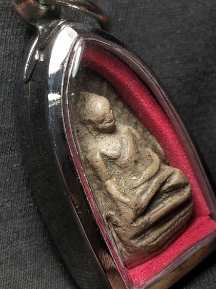 ❌ปิดครับ❌พระรอดลำพูนพิมพ์ใหญ่เนื้อโทนขาวชมพูครับ รูปที่ 3