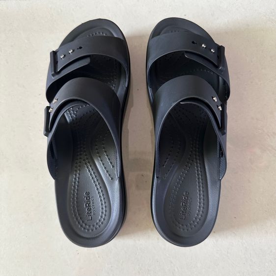 รองเท้า Crocs size W8