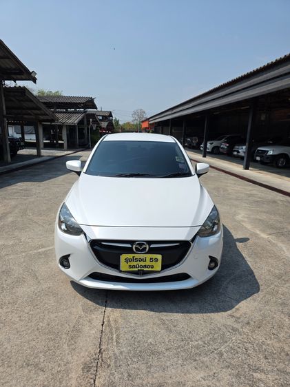 Mazda Mazda 2 2016 1.3 High Plus Sedan เบนซิน ไม่ติดแก๊ส เกียร์อัตโนมัติ ขาว รูปที่ 3
