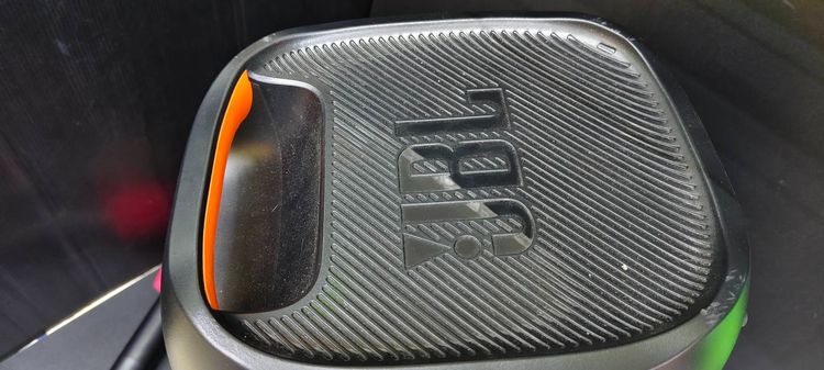 JBL PartyBox On-The-Go พร้อมไมค์ไร้สายคู่ แท้ เสียงแน่น ปาร์ตี้ครบชุด รูปที่ 7