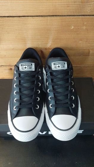 รองเท้าหนังสีดำ converse  รูปที่ 4