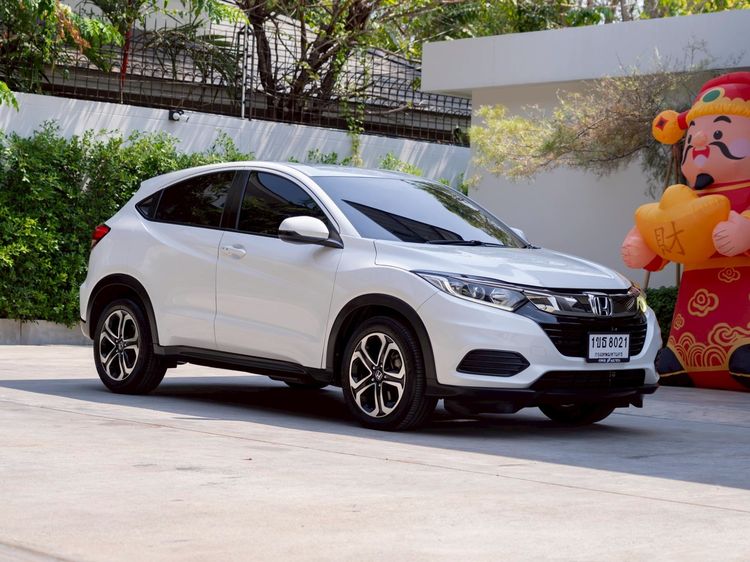 รถ Honda HR-V 1.8 E สี ขาว