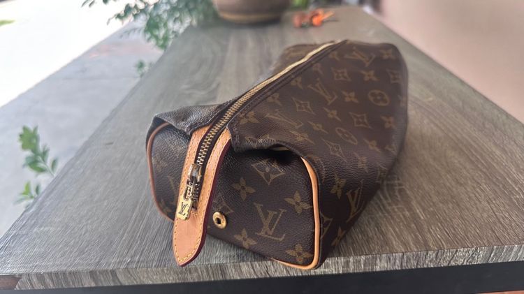 LOUIS VUITTON   รูปที่ 12