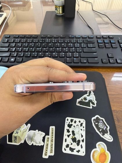 โทรศัพท์มือถือ Samsung Galaxy Z Flip5 สภาพเครื่อง ไม่มีตำหนิ ประกันหมดวันที่ 3 มีนาคม 2569 รูปที่ 5