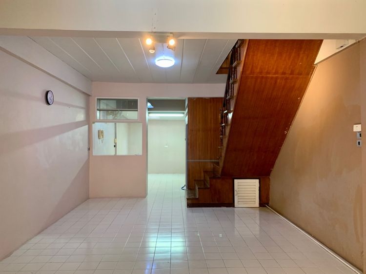 ทาวน์เฮ้าส์หมู่บ้านพระปิ่น3 เจ้าของขายเอง ทำเลดี อยู่ซอยต้นๆโครงการ แหล่งชุมชน สภาพดี บ้านสวยสะอาด สิ่งแวดล้อมดี เดินทางสะดวก รูปที่ 4