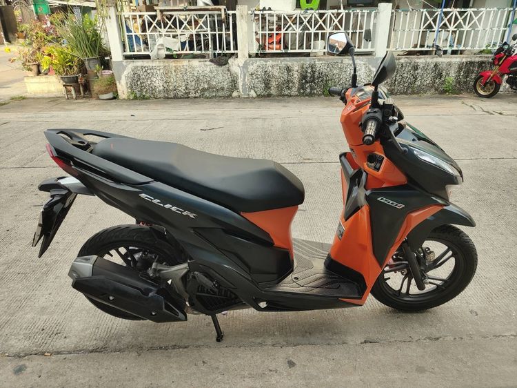 🛵ยังไงก็ขาย CLICK150 i ปี 62 เครื่องดี สีสวย สตาร์ทมือ กุญแจรีโมท เล่มชุดโอนครบ+เปลี่ยนถ่ายน้ำมันเครื่องฟรี ส่งฟรี30 ก.ม รูปที่ 3