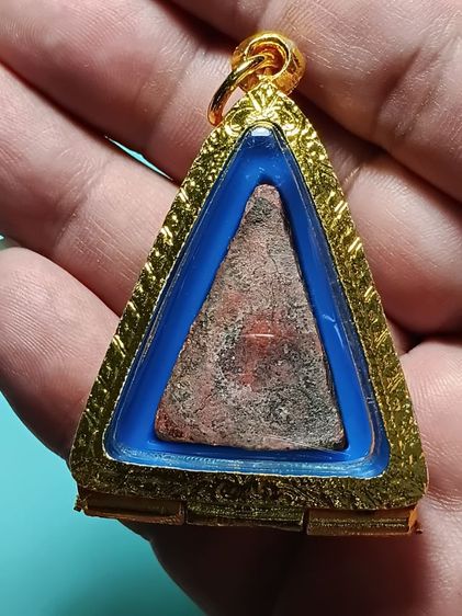 พระนางพญา กรุเก่าวัดนางพญา จ.พิษณุโลก สภาพสวยเก่าผิวเดิมจากกรุ ไม่ผ่านการทำความสะอาด เนื้อแดงแห้งผาดเก่ามากถึงยุค พุทธคุณสูง น่าใช้มากๆครับ รูปที่ 9