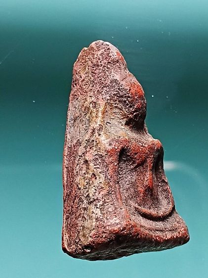 พระนางพญา กรุเก่าวัดนางพญา จ.พิษณุโลก สภาพสวยเก่าผิวเดิมจากกรุ ไม่ผ่านการทำความสะอาด เนื้อแดงแห้งผาดเก่ามากถึงยุค พุทธคุณสูง น่าใช้มากๆครับ รูปที่ 6