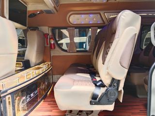 2014 toyota commuter รถตู้ มือสอง ดีเซล 3.0 ไมล์น้อย ผ่อนน้อย แต่งหลังคาวีไอพี ทีวีไฟฟ้า เบาะหนัง vip 13 ที่นั่ง เกียร์ธรรมดา สีขาว