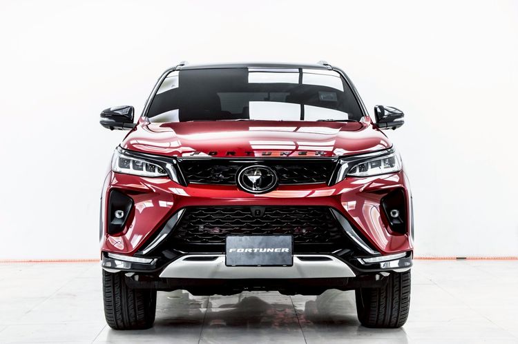 Toyota Fortuner 2021 2.8 Legender Black Top 4WD Utility-car ดีเซล ไม่ติดแก๊ส เกียร์อัตโนมัติ แดง รูปที่ 4