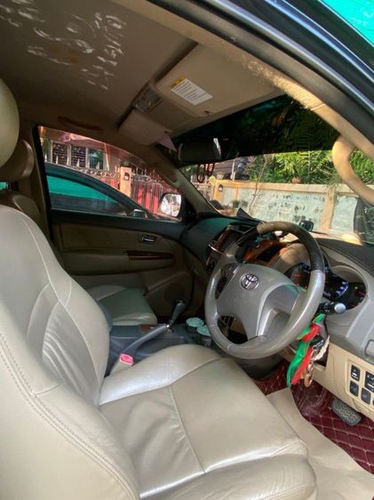 Toyota Fortuner 2012 2.5 G Van ดีเซล เกียร์อัตโนมัติ ดำ รูปที่ 3